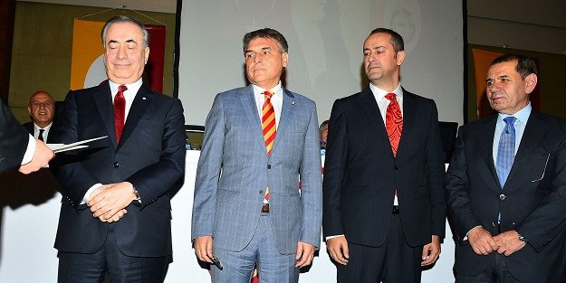 Galatasaray'da başkanlık seçimi için sandıklar açıldı İşte Kazanan isim