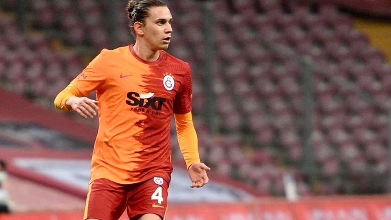 Galatasaray'da bir ayrılık daha!