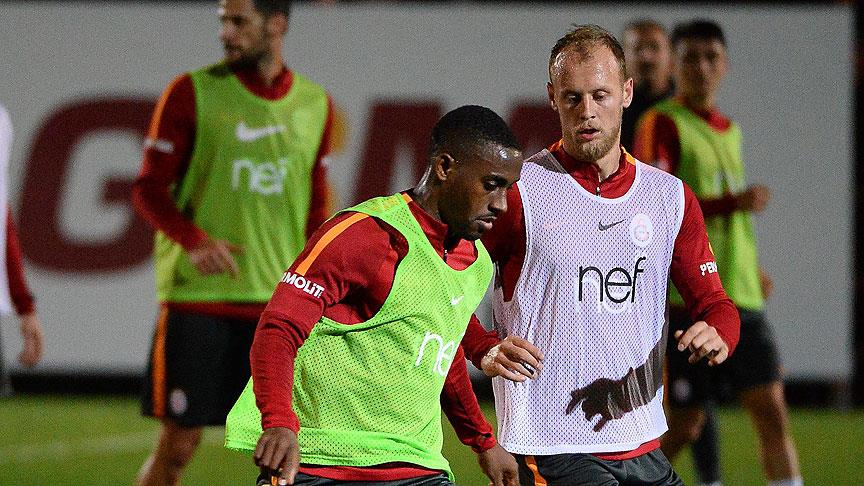 Galatasaray'da derbi hazırlıkları hız kesmiyor