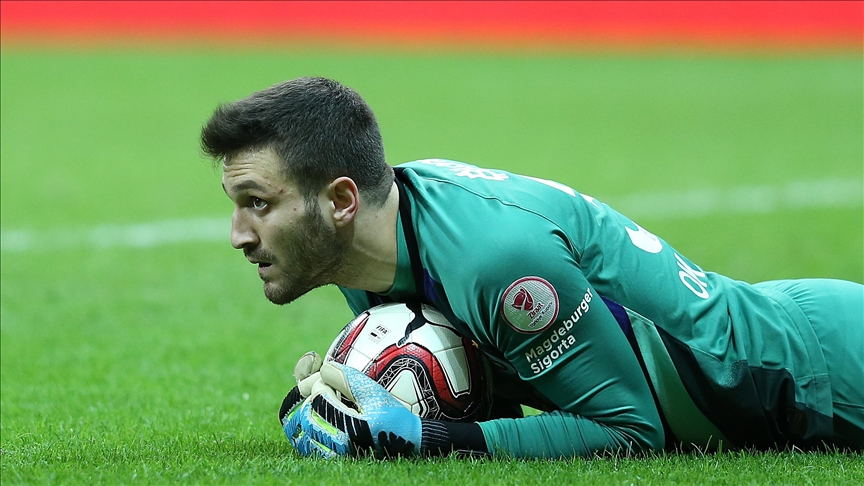Galatasaray'da kaleci Okan Kocuk, Giresunspor'a kiralandı