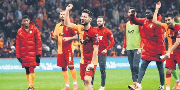 Galatasaray’da Mertens hamlesi! Okan Buruk…