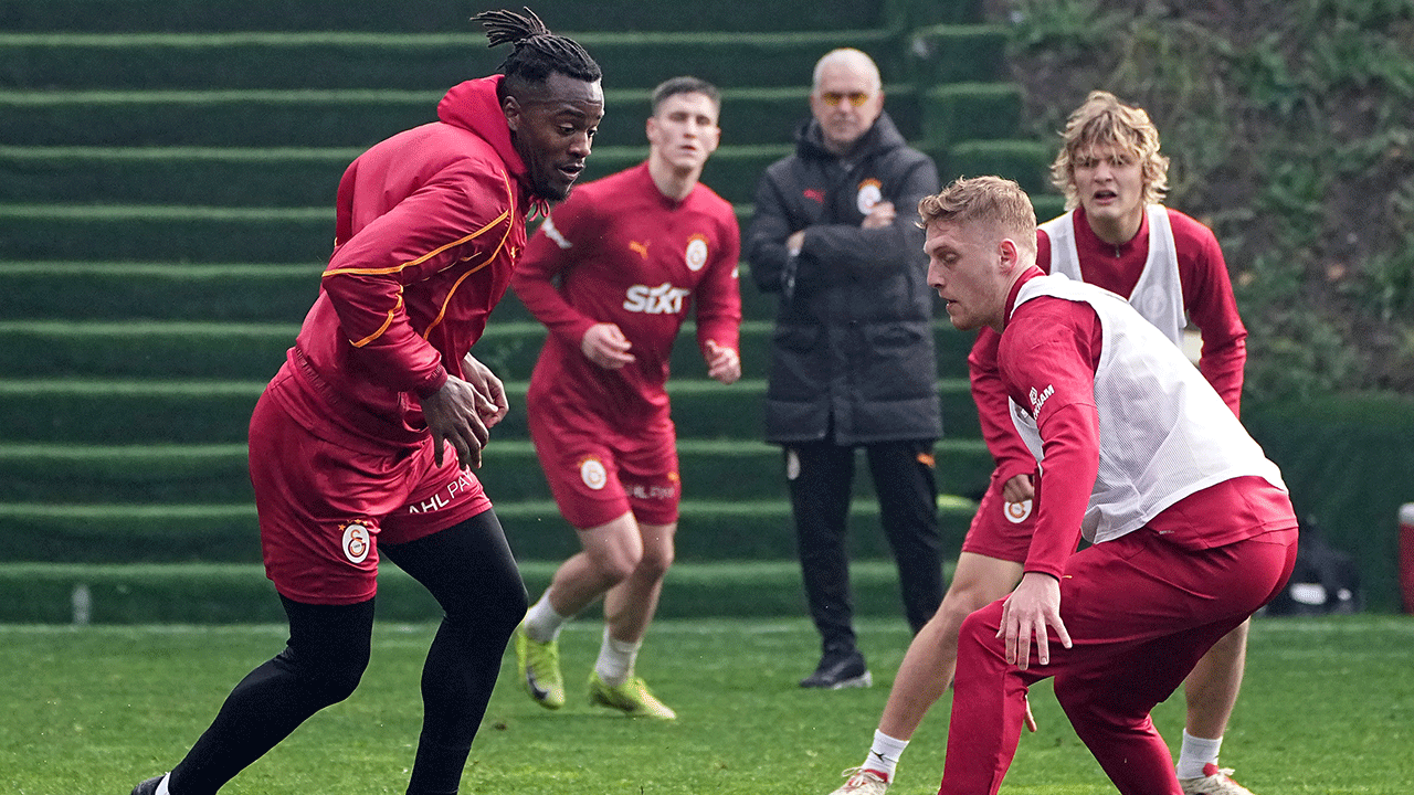 Galatasaray'da mesai başladı
