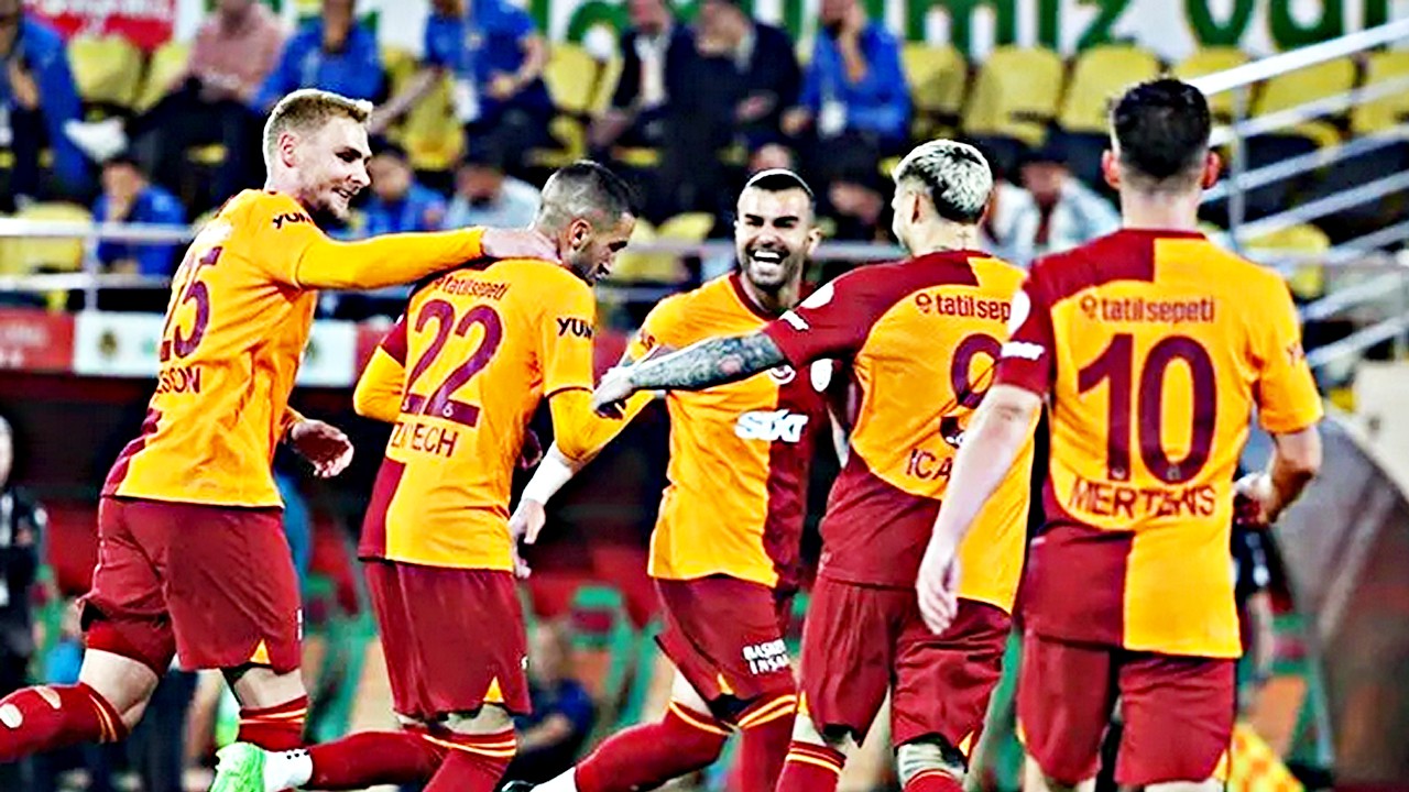 Galatasaray'da moral bozukluğuna bakın ne çözüm yapılıyor! Sessiz sedasız harekete geçti: Bu olay Cim-Bom’da yaşandı…
