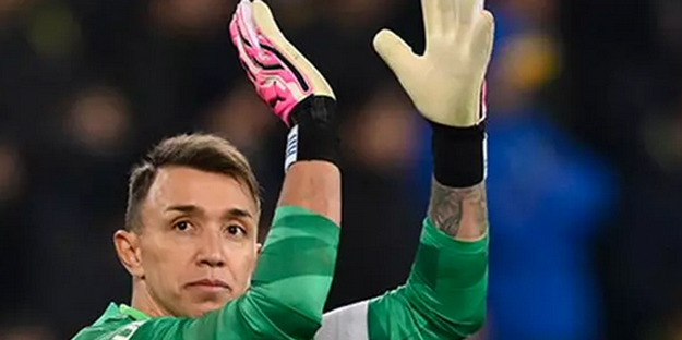 Galatasaray'da Muslera ile ilgili derbi öncesi şaşırtan gelişme: Sebebi belli oldu: Böylesi yüz yılda bir görülür...