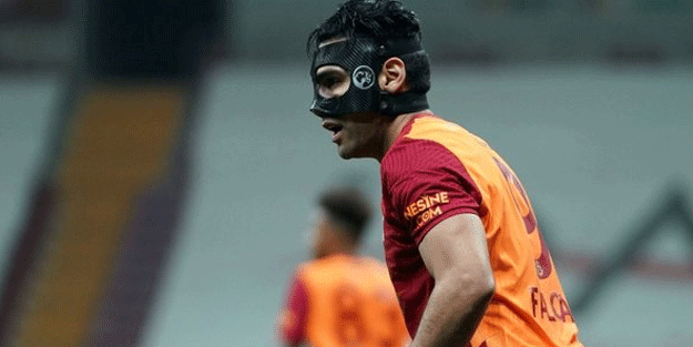 Galatasaray'da Falcao ve Feghouli yolcu!
