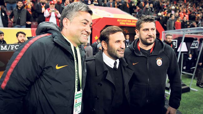 Galatasaray'da tepki sürüyor! Dün de toplantıya katılmadı