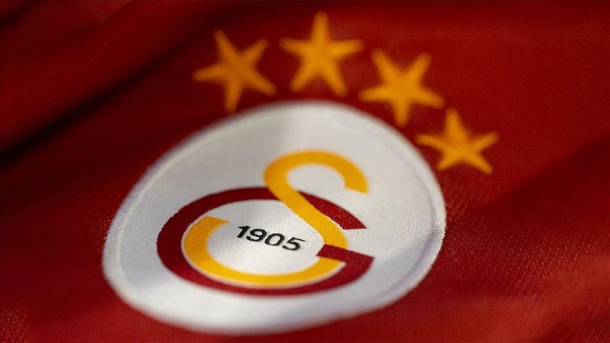 Galatasaray'da transfer çalışmaları devam ediyor