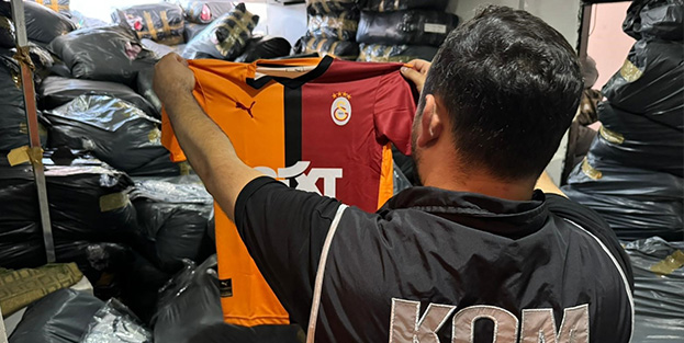 Galatasaray'da var Fenerbahçe'de! Tam 180 bin adet ele geçirildi!