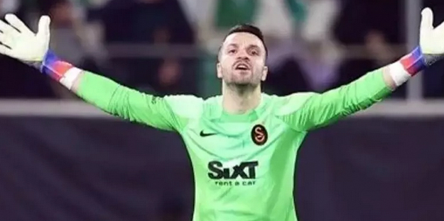 Galatasaray'dan ayrıldı, imzayı attı bile! Artık devre dışı bırakma niyetindeler... Türkiye'ye duyurdu