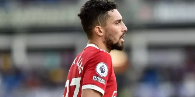 Galatasaray'dan beklenmedik transfer... Eski yıldız geri dönüyor!