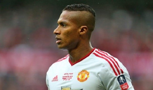 Galatasaray'dan Manchester United'a kafa karıştıran teklif