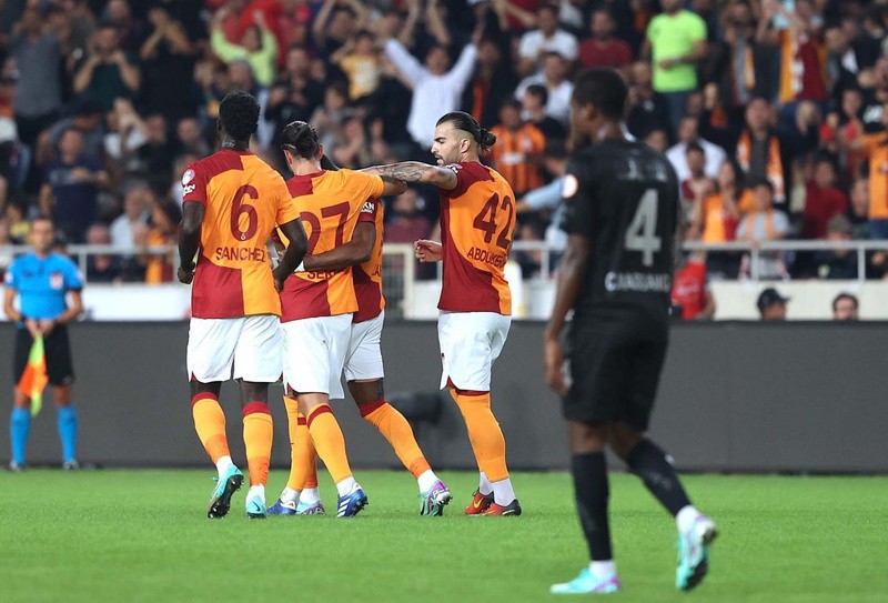 Galatasaray’dan yılın değil, yüzyılın transfer hamlesi! Gelirse tüm dünya Galatasaray’ı konuşacak