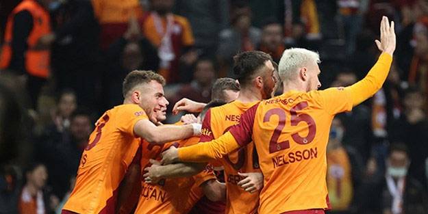 Galatasaray'ı bekleyen büyük tehlikeyi açıkladı
