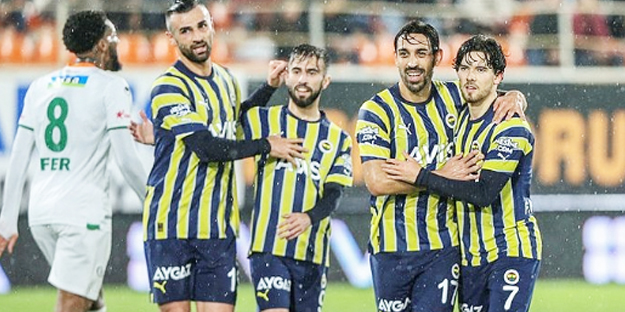 Galatasaray'ı şampiyon yapmıştı… Şimdi Fenerbahçe'ye imza atıyor! Devini satın alacak.. Bomba tahmin