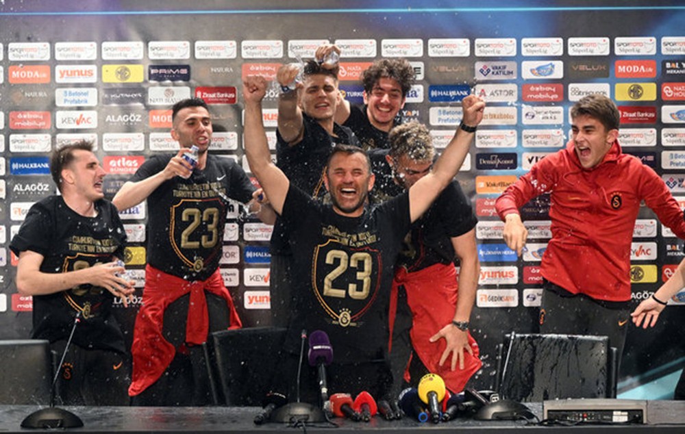 Galatasaray’ın bu yıl 99 golünün 35’ini o yıldız oyuncu kaydetti! Cimbom 2023'teki 100. golünü bekliyor!