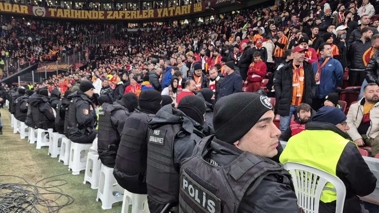 Galatasaray'ın derbi çıkışı ağızları açık bıraktı! Polisler yüzünden kazanamamışlar