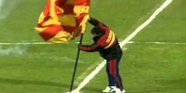 Galatasaray'ın efsane ismi hastaneye kaldırıldı