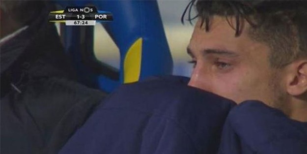 Galatasaray'ın eski yıldızı Alex Telles gözyaşlarına boğuldu!