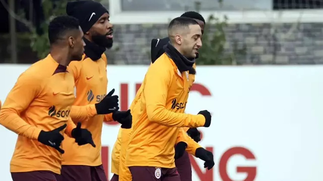 Galatasaray'ın eski yıldızı İran'a transfer oluyor!