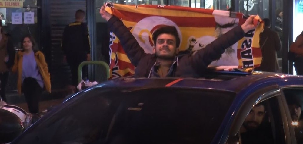 Galatasaray’ın galibiyeti Gaziantep’te coşkuyla kutlandı 