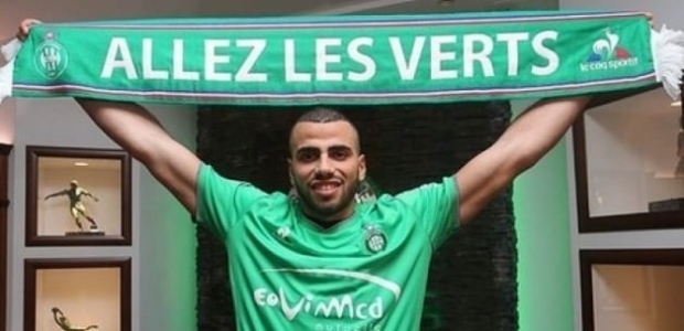 Galatasaray'ın gözde futbolcusu imzayı attı