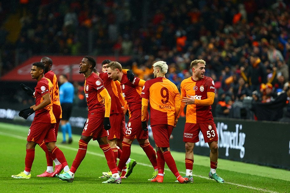 Galatasaray'ın içindeki köstebek ortalığı karıştırdı! Gizli bilgileri sızdırdı