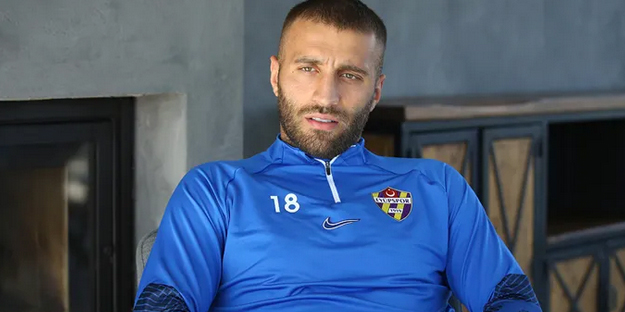 Galatasaray'ın milli futbolcusu kadro dışı! Bomba gelişme...