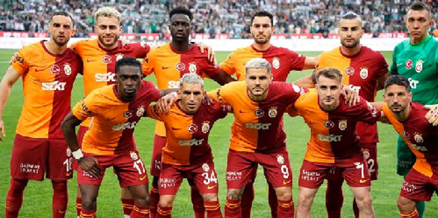 Galatasaray’ın orta saha kararı bir kez daha değişti! Yönetimden yıldız açıklaması!