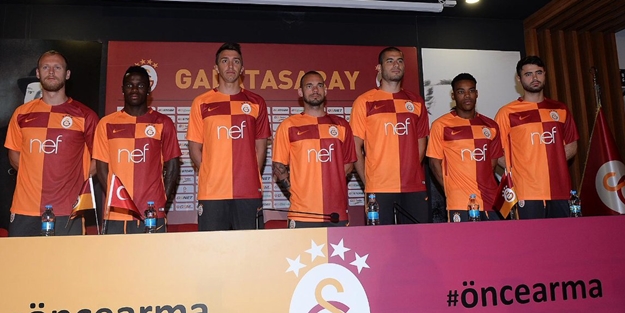 Galatasaray'ın yeni formalarına taraftarlardan tepki!