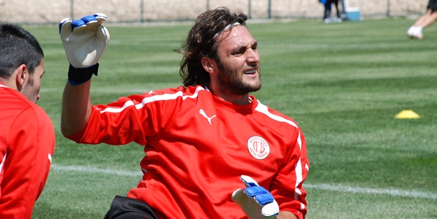 Galatasaray'ın yeni kalecisi mi?