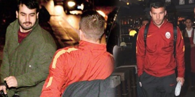 Galatasaray'ın yıldızı gazetecilere saldırdı