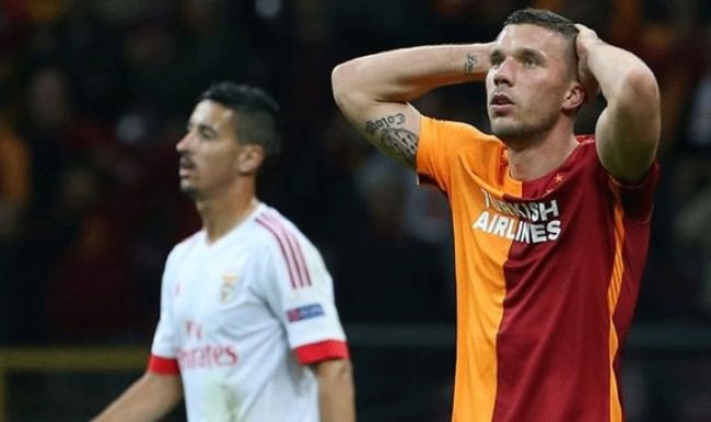 Galatasaray'ın yıldızı Türkiye'den ayrılıyor!