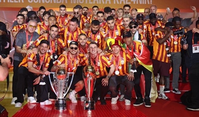 Galatasaray’ın yıldızından taraftara şok sözler! Size yazıklar olsun!