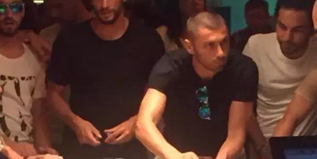 Galatasaraylı yıldızlar kumar masasında yakalandı