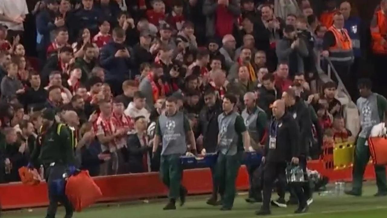 Galatasaraylı futbolcunun parmağı koptu!