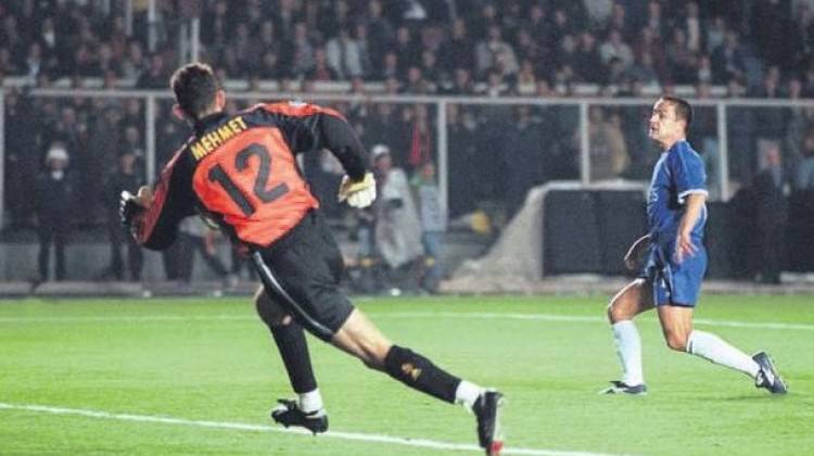 Galatasaray'ın eski kalecisi şaşırttı! 