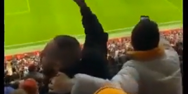 Galatasaraylı nankörler de kafasını çıkardı! Yazıklar olsun...