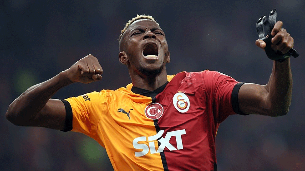 Galatasaraylı Osimhen o isme yumruk attı