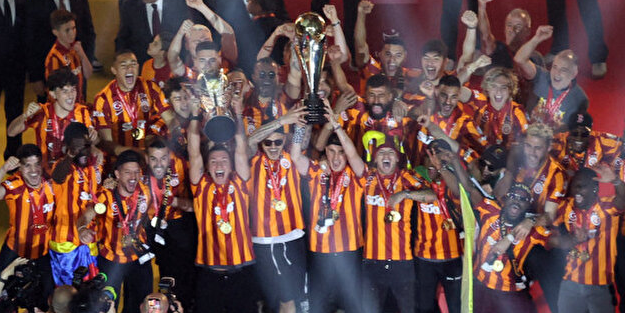 Galatasaraylı oyuncudan Fenerbahçelileri çıldırtacak paylaşım!