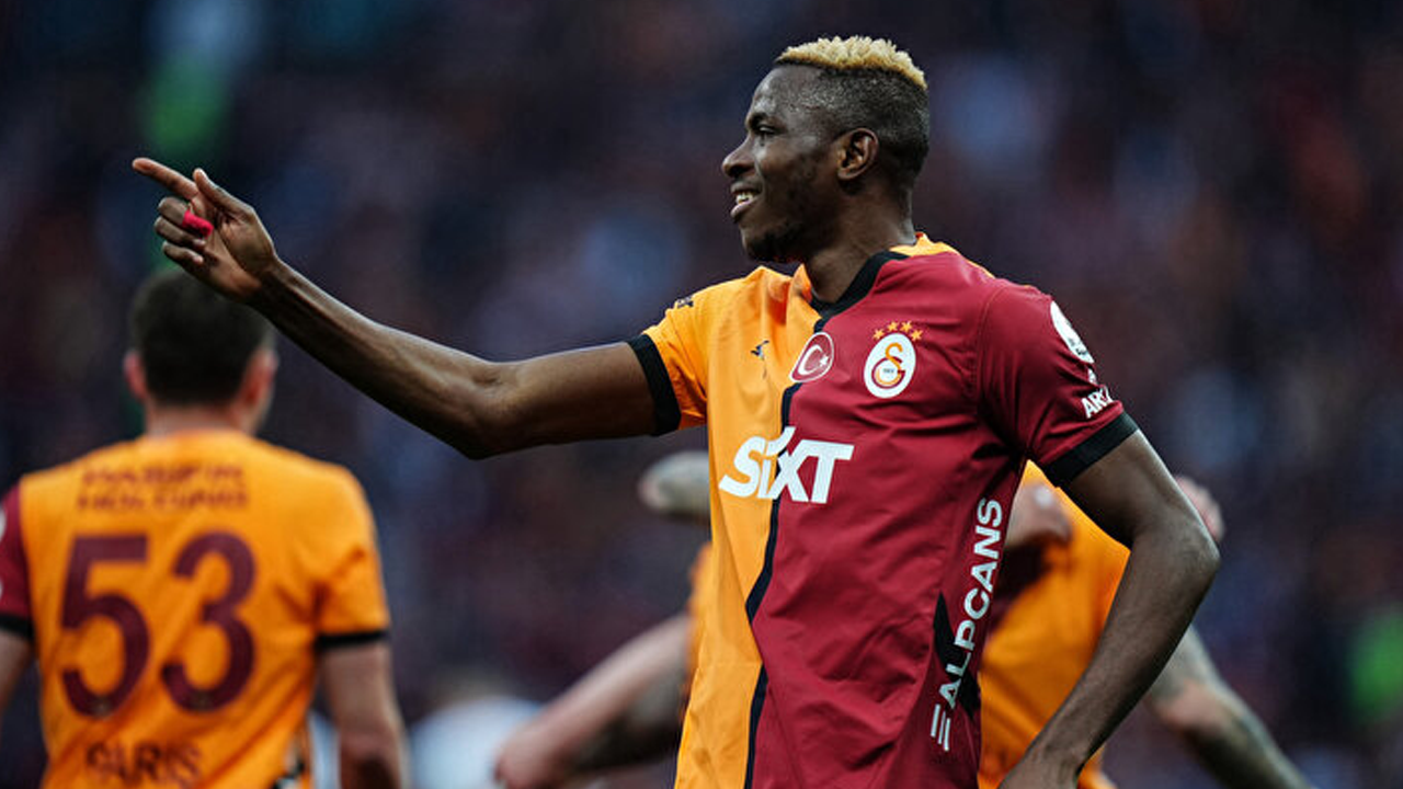 Galatasaraylı taraftara büyük müjde! Osimhen dönüş uçağında bombayı patlattı