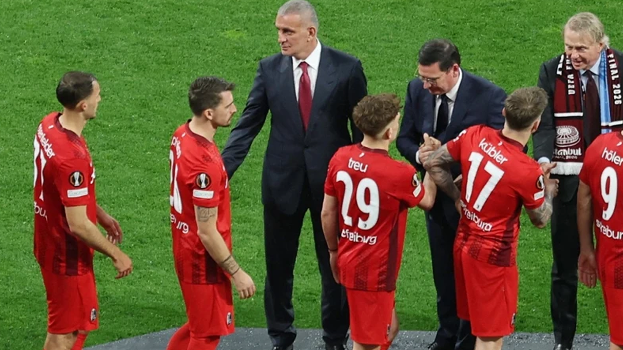 Galatasaraylılar bunu paylaşıyor: 'RAMS Park'a kupa vermeye gelmeyen Hacıosmanoğlu UEFA seremonisinde!'