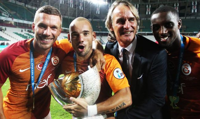 Galatsaray'da sürpriz gelişme!