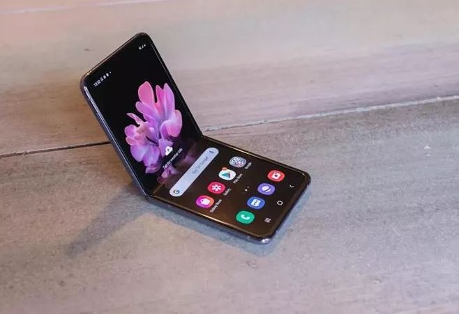 Galaxy Z Flip | Samsung Galaxy Z Flip' hangi güncelleme geldi?