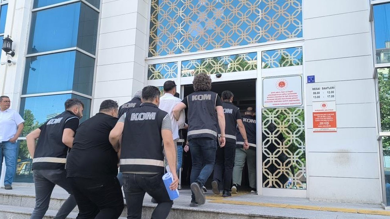 Galericilik ayağına tefecilik yapıyorlardı! Enselendiler