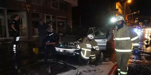 Galeriden otomobil aldı evine gidemeden yolda yandı