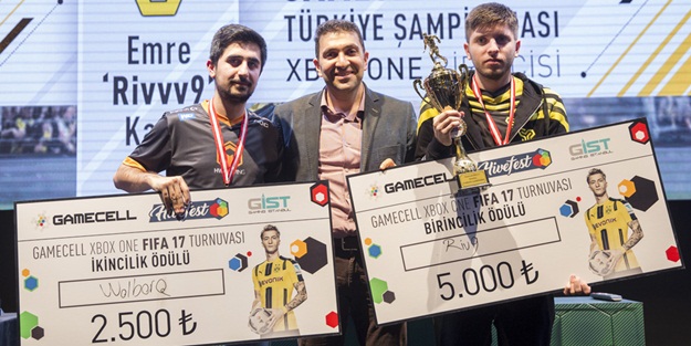 Gamecell FIFA17 finalinde goller doksana atıldı