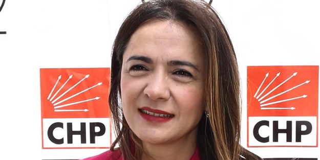 Gamze, babasını da CHP delegesi yaptırmış!