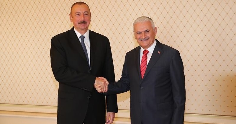 Gardaşa 'Yıldırım' destek! “Azerbaycan destan yazıyor”