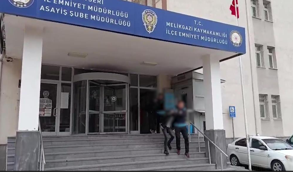 Gasp ve tehdit olayına karışan 2 kişi yakalandı