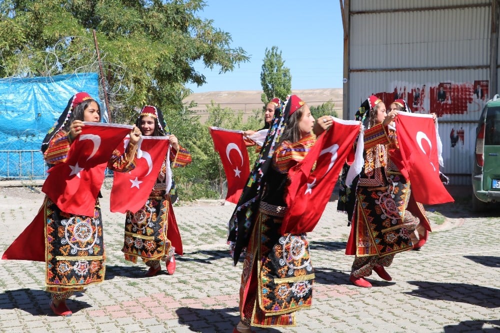 Gastronomi şenliğinin ilki gerçekleşti 